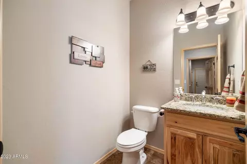 2058 Christmas Pine Rd, Overgaard, AZ 85933 photo 12