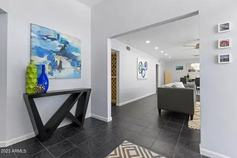 4101 E San Miguel Ave E, Phoenix, AZ 85018 photo 4