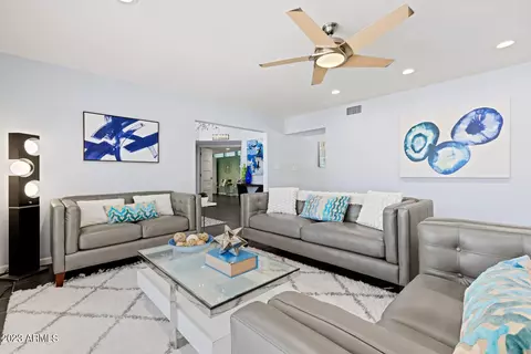 4101 E San Miguel Ave E, Phoenix, AZ 85018 photo 5