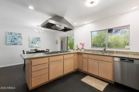 4101 E San Miguel Ave E, Phoenix, AZ 85018 photo 15