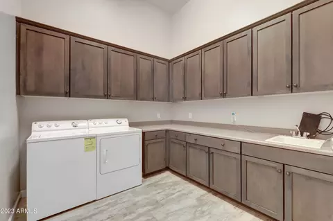 2451 E Robin Ct, Gilbert, AZ 85296 photo 23