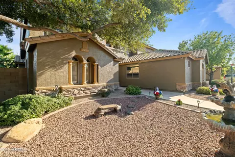 2205 E Taurus Pl, Chandler, AZ 85249 photo 2