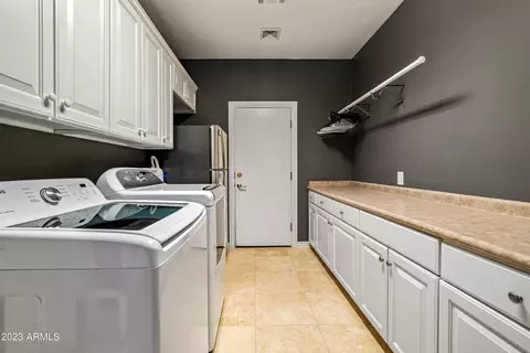 2205 E Taurus Pl, Chandler, AZ 85249 photo 7