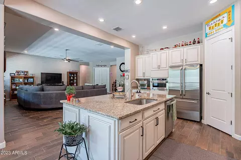 874 E Holbrook St, Gilbert, AZ 85298 photo 14