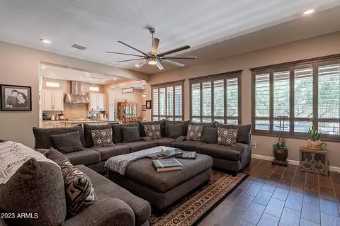 874 E Holbrook St, Gilbert, AZ 85298 photo 10