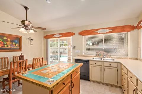 3365 E Windsong Dr, Phoenix, AZ 85048 photo 8