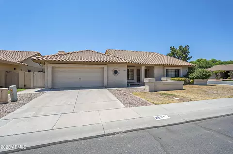 2421 W Barrow Dr, Chandler, AZ 85224