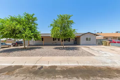 6002 N 62nd Ln, Glendale, AZ 85301