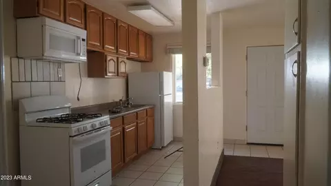 2769 E Virginia Ave, Phoenix, AZ 85008 photo 8