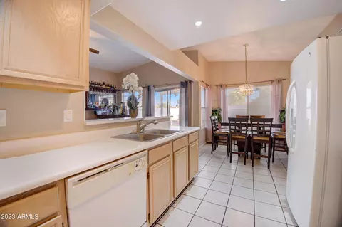 5961 E Nance St, Mesa, AZ 85215 photo 9