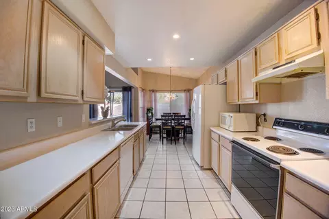 5961 E Nance St, Mesa, AZ 85215 photo 10