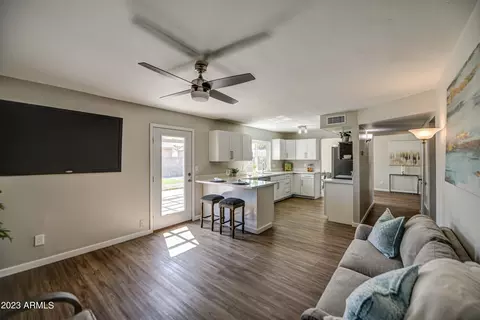 6802 S 44th Way, Phoenix, AZ 85042 photo 7