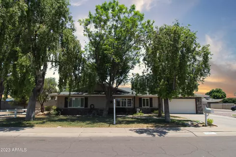 2249 W Greenbriar Dr, Phoenix, AZ 85023
