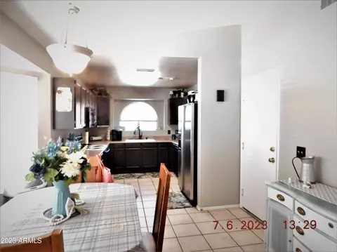 814 S Capistrano Dr, Gilbert, AZ 85233 photo 4