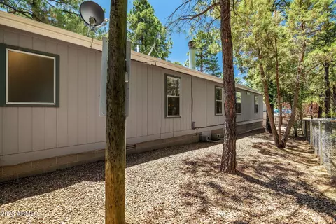 2028 Wilderness Dr, Overgaard, AZ 85933 photo 26