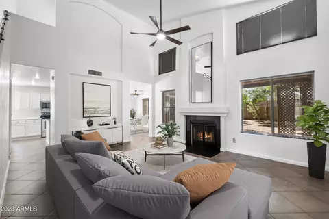 15063 W Heritage Oak Way, Surprise, AZ 85374