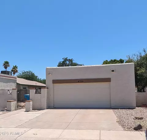 4709 W Escuda Dr, Glendale, AZ 85308