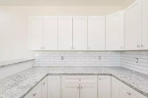 9502 Caballero Loop, Hereford, AZ 85615 photo 11