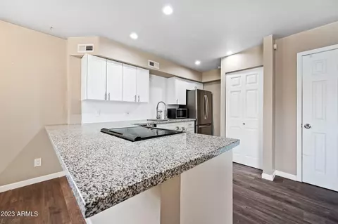 4724 E Belleview St, Phoenix, AZ 85008 photo 13