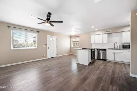 4724 E Belleview St, Phoenix, AZ 85008 photo 3