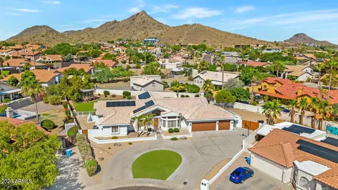 2901 E Crocus Dr, Phoenix, AZ 85032 photo 9