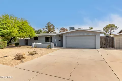 327 E Malibu Dr, Tempe, AZ 85282 photo 2