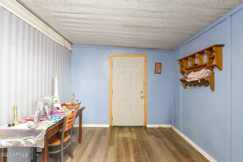 660 N Pinal Dr, Apache Junction, AZ 85120 photo 4