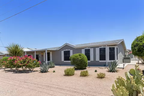11202 E Boulder Dr, Apache Junction, AZ 85120 photo 2