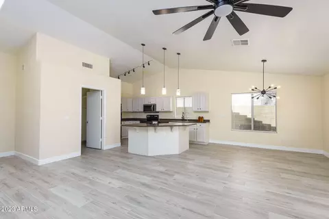 2809 E Hononegh Dr, Phoenix, AZ 85050 photo 12
