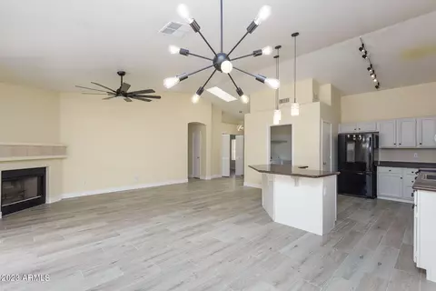 2809 E Hononegh Dr, Phoenix, AZ 85050 photo 7