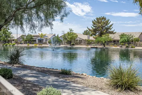 19926 N 108th Ave, Sun City, AZ 85373