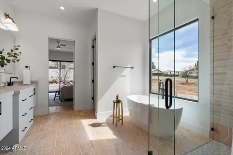 Bath - 5406 E Mining Camp St, Apache Junction, AZ 85119 photo 6 of 13