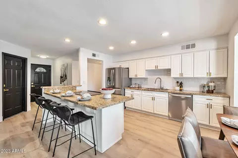 3315 E Angela Dr, Phoenix, AZ 85032 photo 8