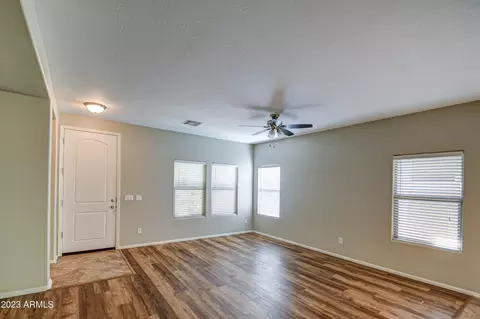 959 S Pheasant Dr, Gilbert, AZ 85296 photo 8