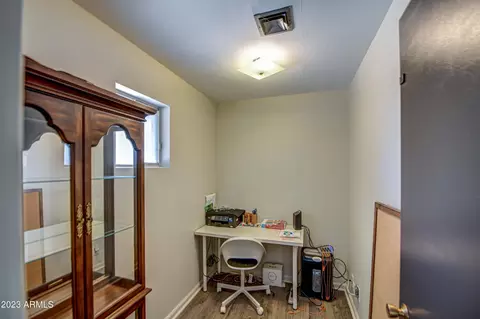 1872 E Concorda Cir, Tempe, AZ 85282 photo 17