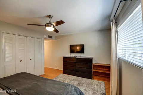 1872 E Concorda Cir, Tempe, AZ 85282 photo 9