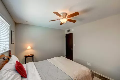 1872 E Concorda Cir, Tempe, AZ 85282 photo 16
