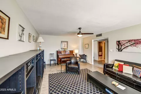 1872 E Concorda Cir, Tempe, AZ 85282 photo 27