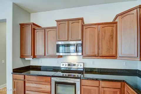 3863 E Comstock Dr, Gilbert, AZ 85296 photo 9