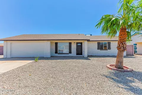 14433 S Avalon Rd, Arizona City, AZ 85123