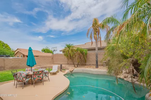 2302 E Parkside Ln, Phoenix, AZ 85024 photo 2