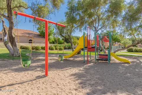 526 E Stonebridge Dr, Gilbert, AZ 85234 photo 29