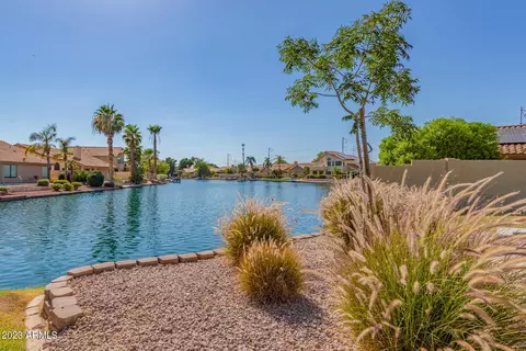 526 E Stonebridge Dr, Gilbert, AZ 85234 photo 26