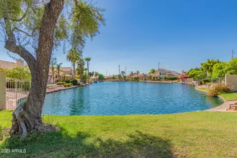 526 E Stonebridge Dr, Gilbert, AZ 85234 photo 25