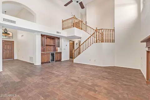 526 E Stonebridge Dr, Gilbert, AZ 85234 photo 6