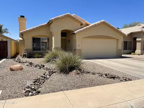 5131 W Glenview Pl, Chandler, AZ 85226