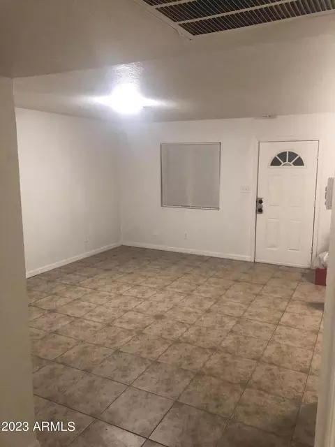 2547 E Marguerite Ave, Phoenix, AZ 85040 photo 7