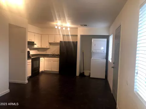 2547 E Marguerite Ave, Phoenix, AZ 85040 photo 10