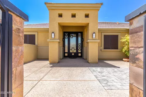 7139 E Grandview St E, Mesa, AZ 85207