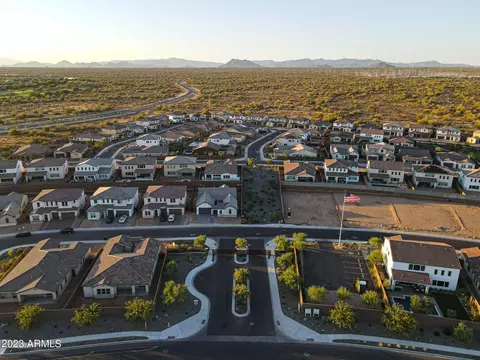 5935 E Louise Dr, Phoenix, AZ 85054 photo 8
